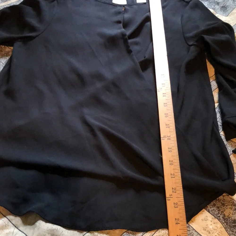 Carmen Marc Valvo Black long boho sleeve blouse small NWOT - Picture 6 of 6